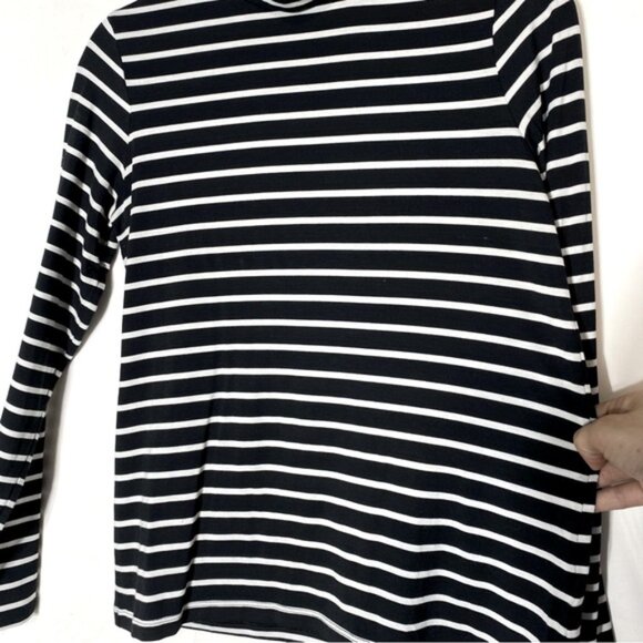 Banana Republic Threadsoft Black White Striped Long Sleeve Turtleneck Shirt M - Picture 11 of 14